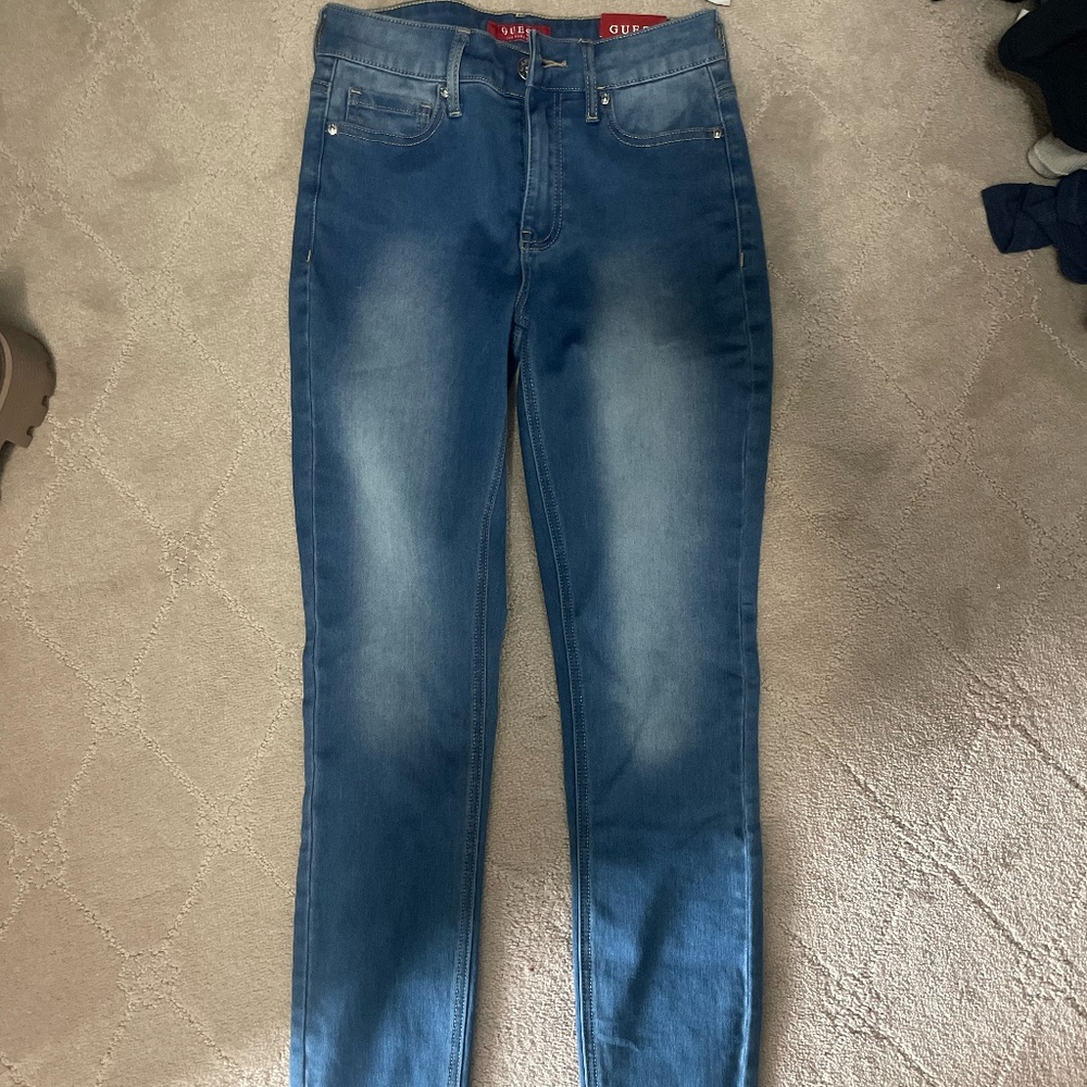 NWT!! GUESS Tamara Skinny Jeans size 26